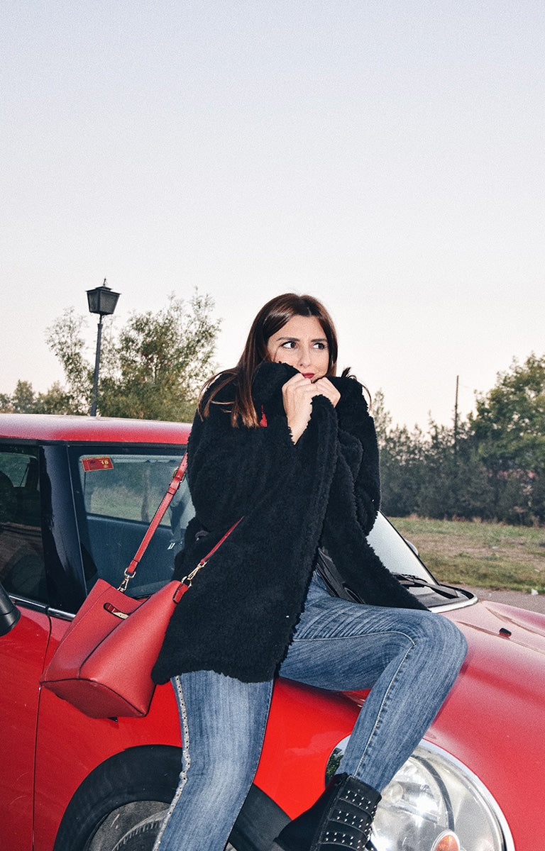 Protégete del frío con el abrigo peluche