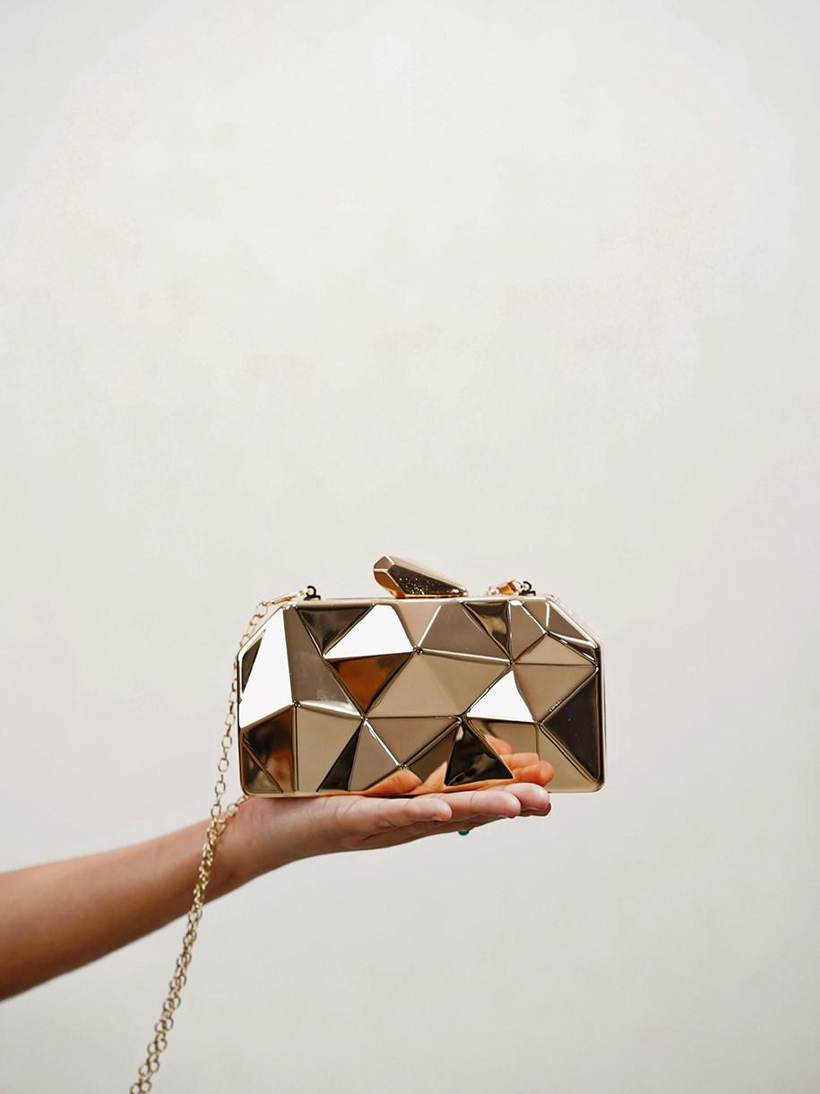BOLSO CLUTCH CUBIC