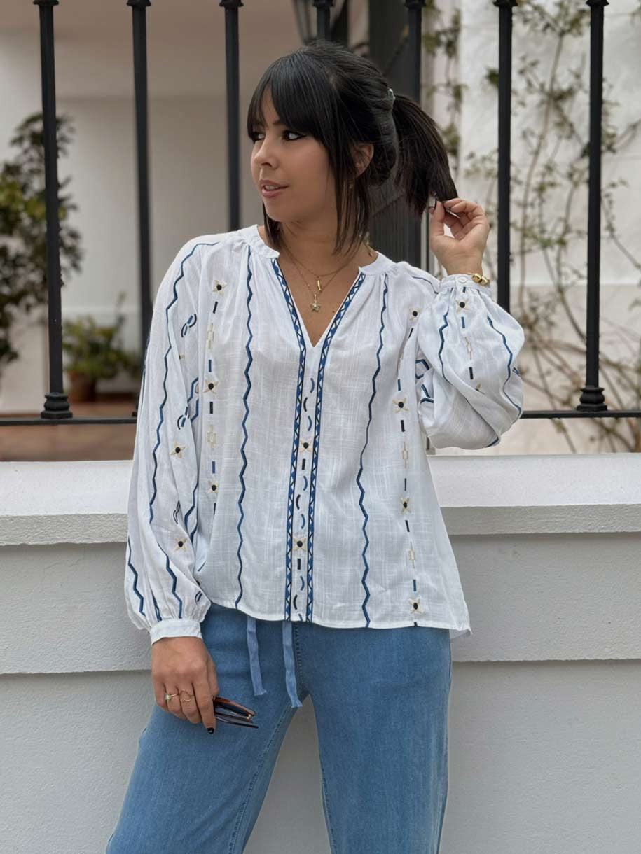 BLUSA BOHO BORDADO AZUL