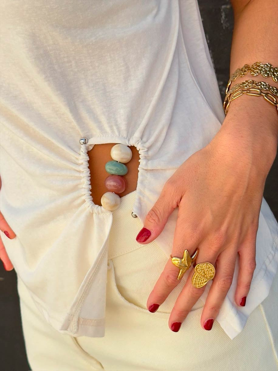 CAMISETA CUT OUT PIEDRAS