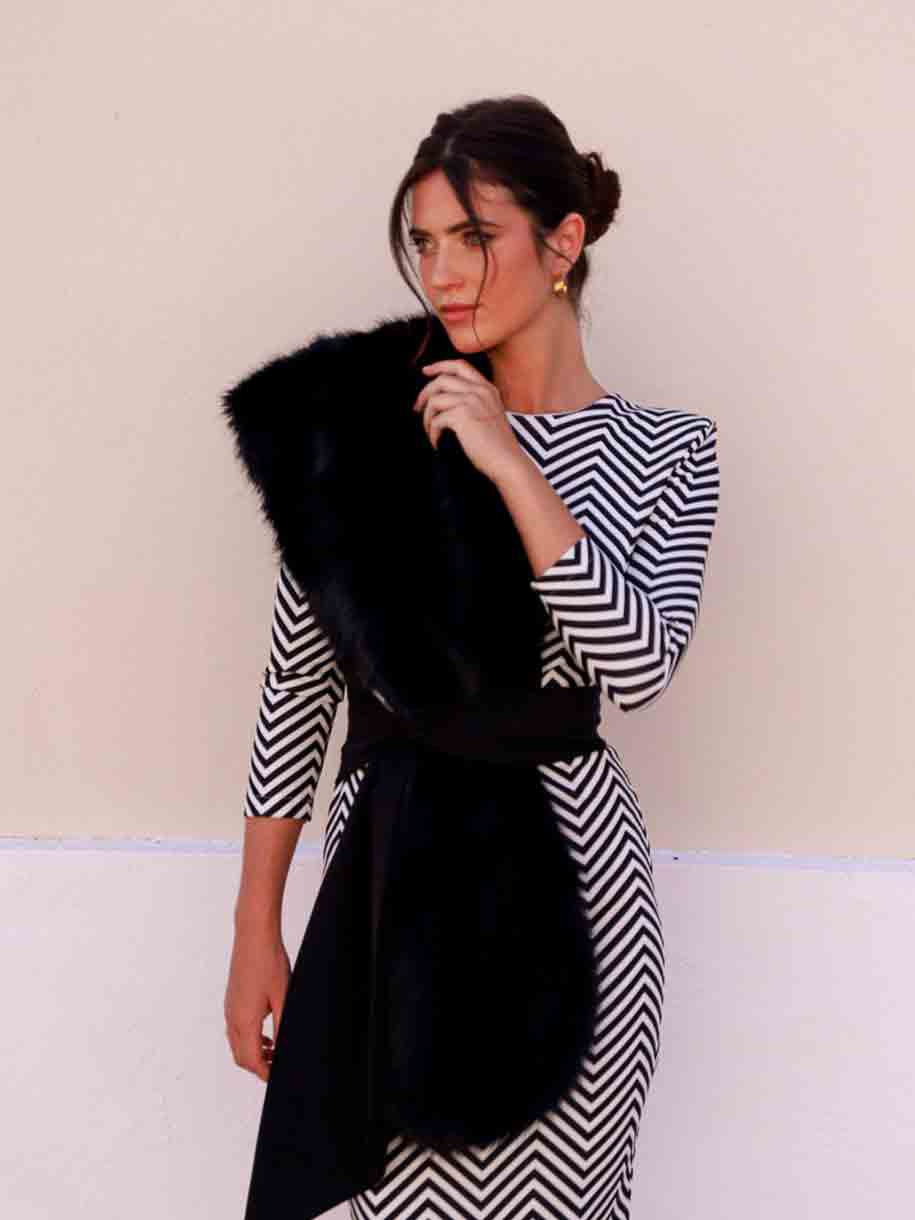 VESTIDO MIDI COMPÁS