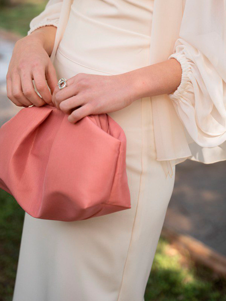 Bolso de mano con cadena extraible