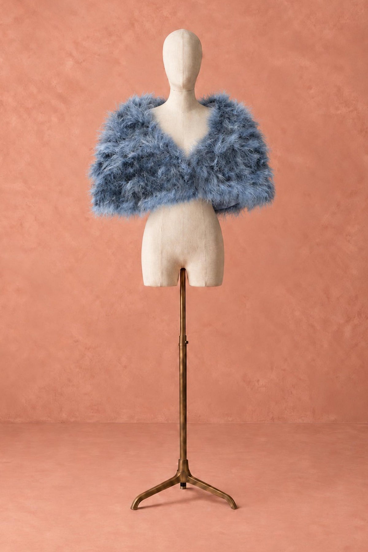 PLUME STOLE