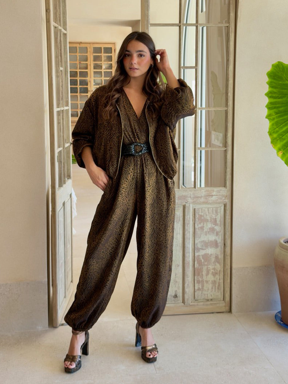 Chaqueta animal print con bolsillos