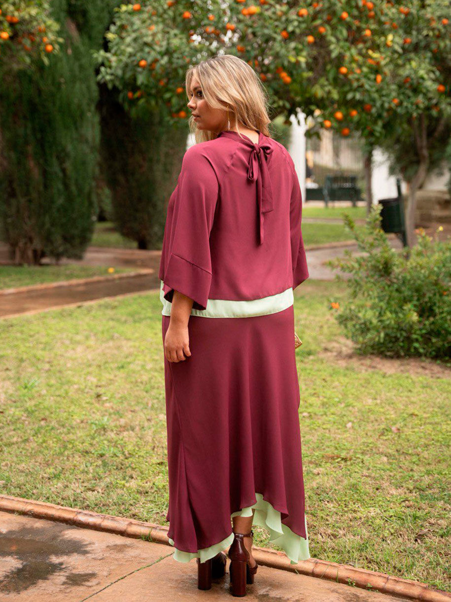 Conjunto de fiesta, formado por fiesta y blusa