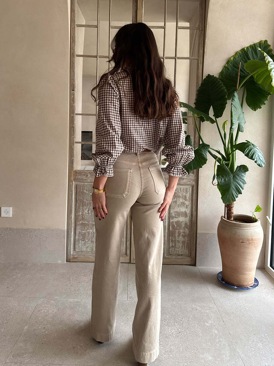 Jeans de mujer largos en color beige