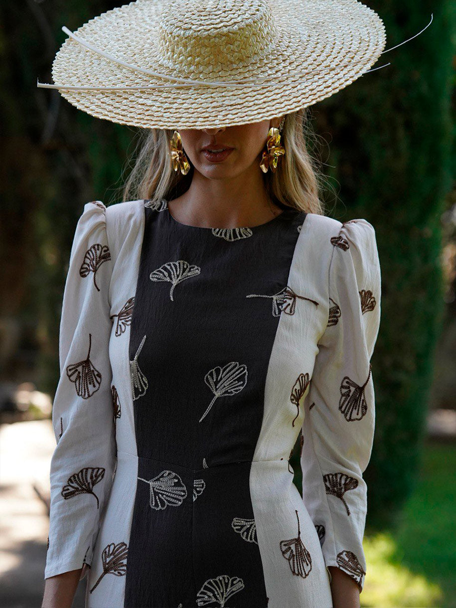 Mono de fiesta para la feria