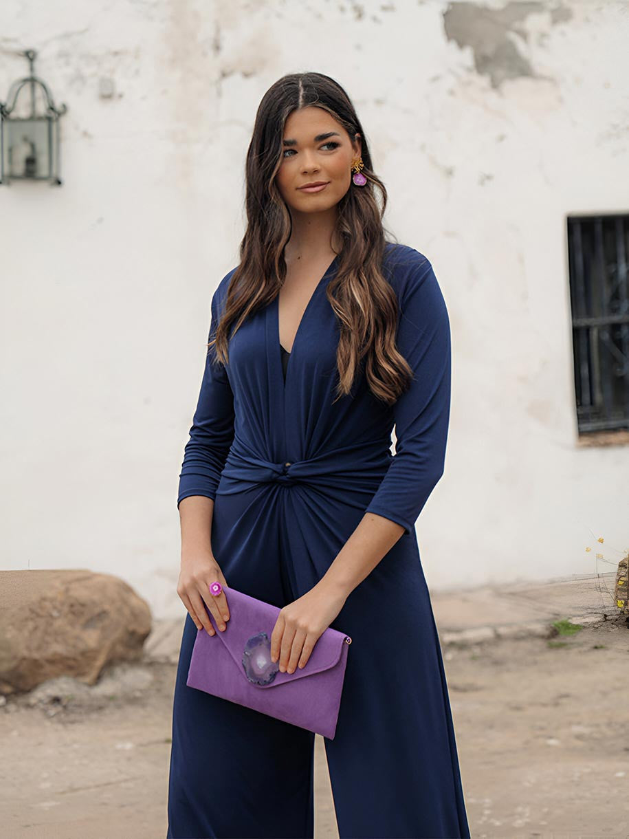 Mono de invitada en azul marino