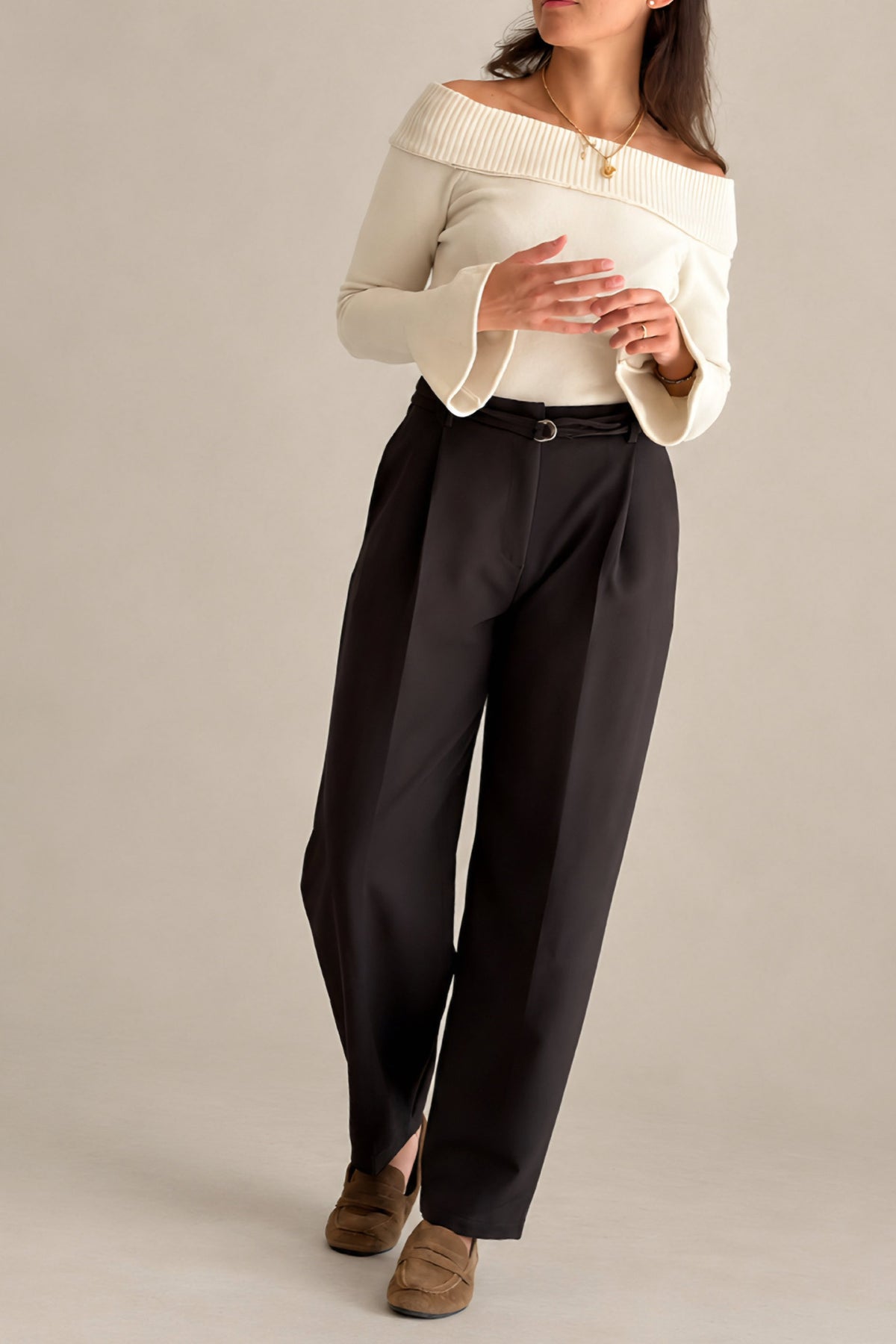 PANTALÓN PINZAS CINTURÓN