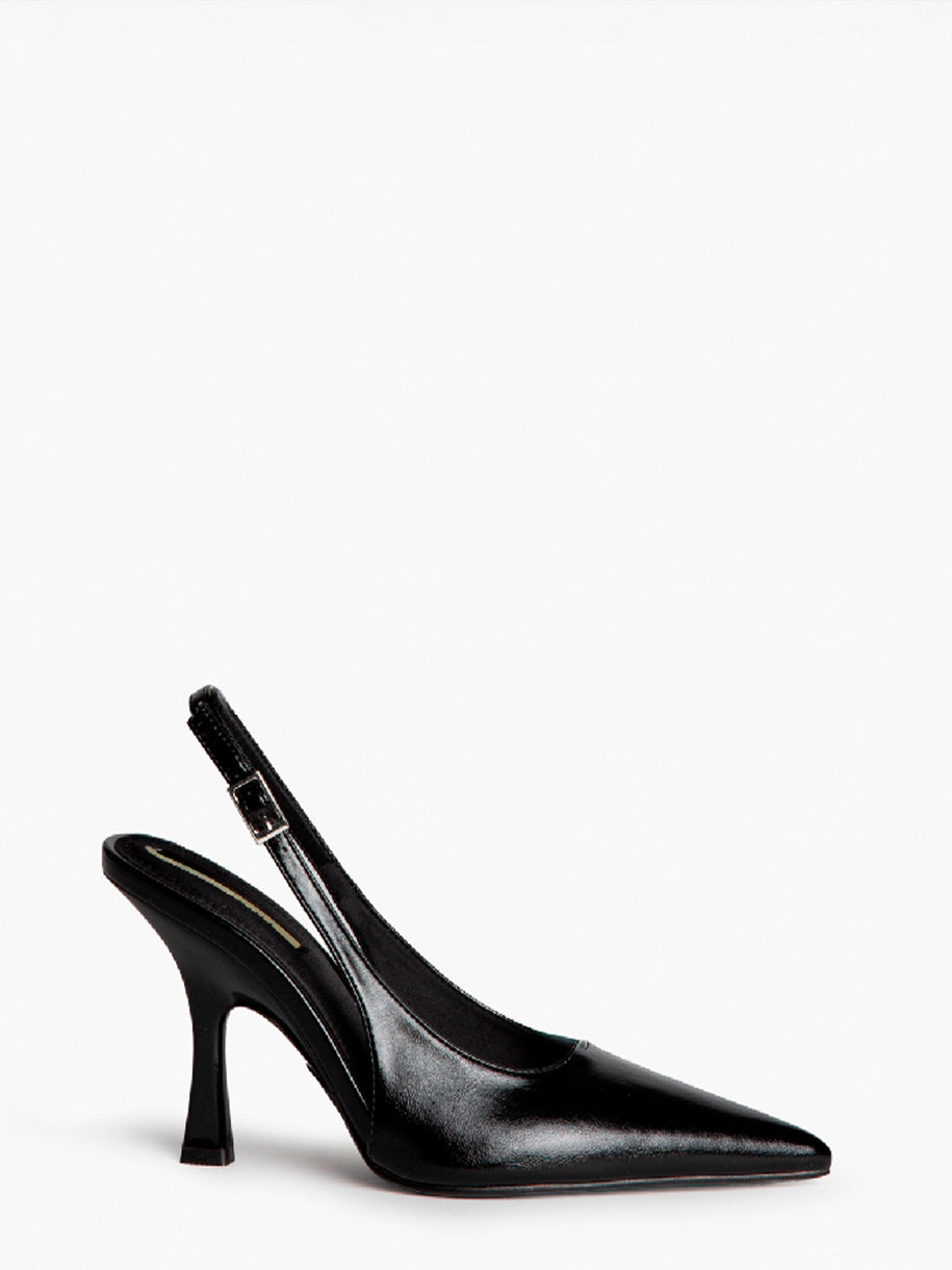 Tacón de mujer en color negro