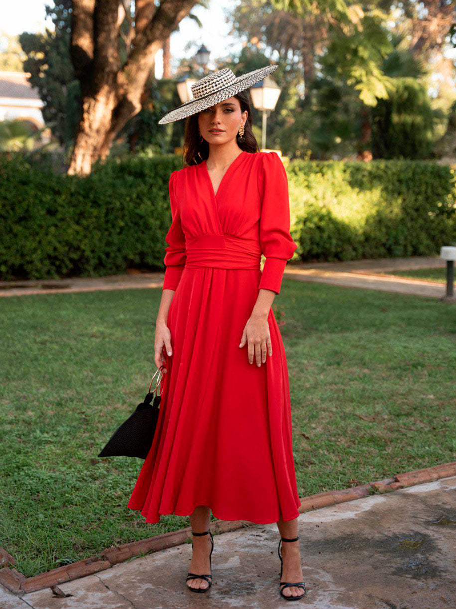 Vestido midi de invitada en color rojo
