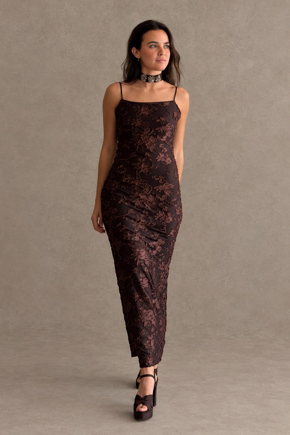 VESTIDO FLOCADO FLORAL LW