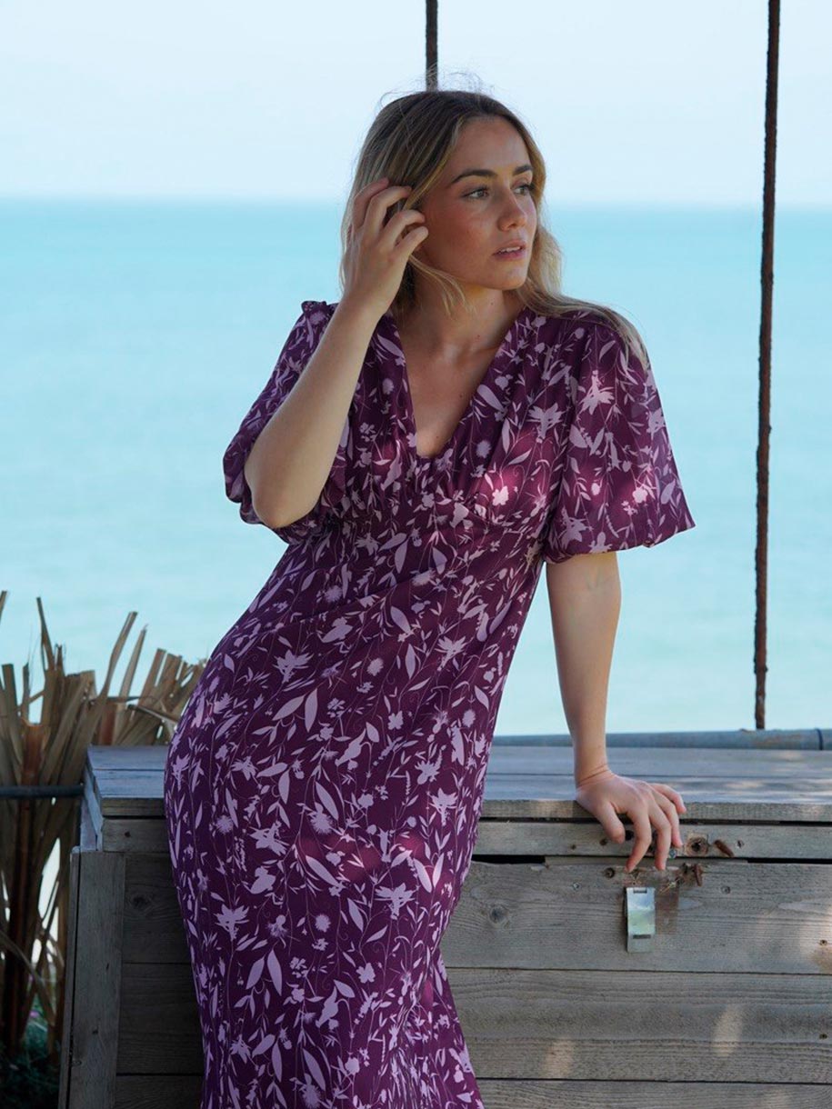 Vestido con escote en V