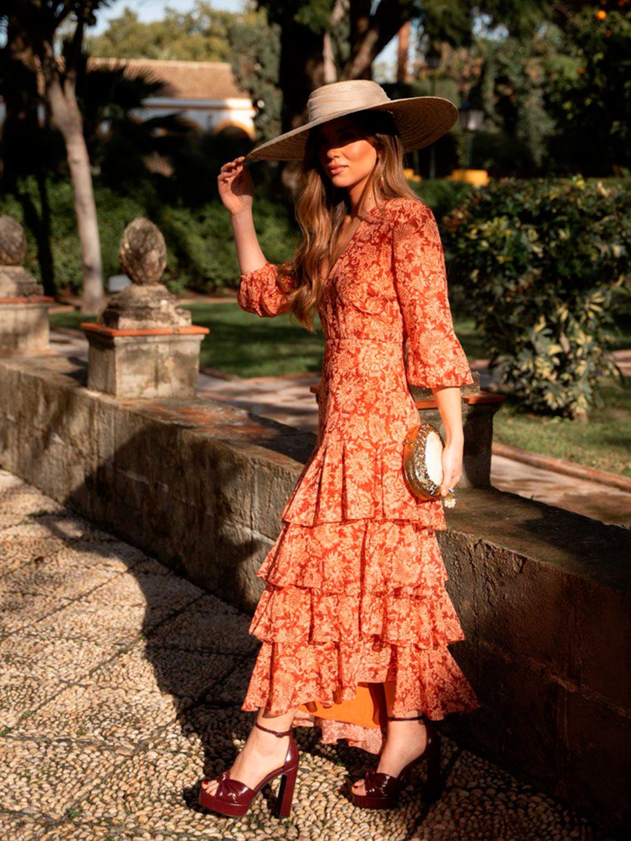 Vestido de flores con volantes para la feria