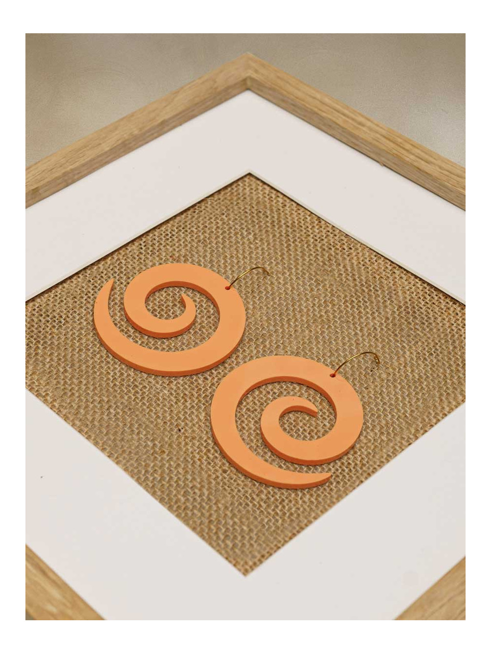 Pendientes Espiral, Argollas Naranjas, Mariquita Trasquilá