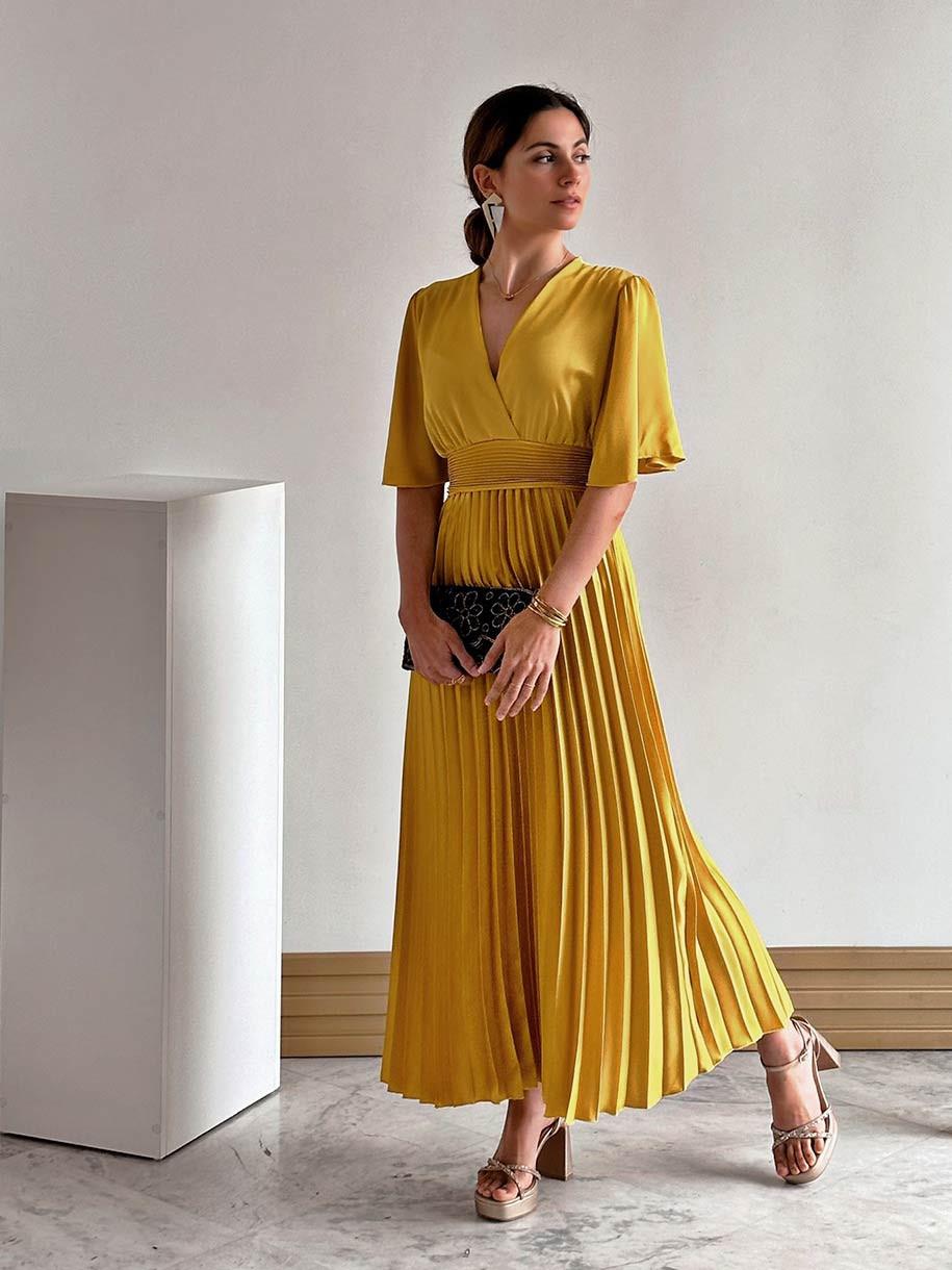 VESTIDO PLISADO MIDI