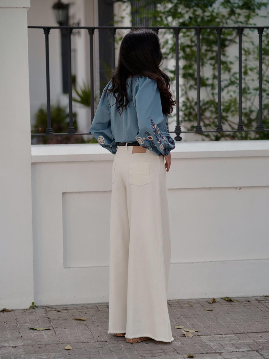 JEANS RECTOS TIRO ALTO