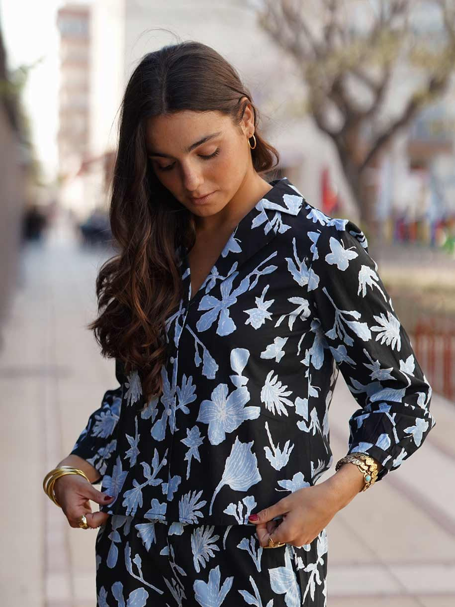 CONJUNTO ESTAMPADO FLORAL AZUL