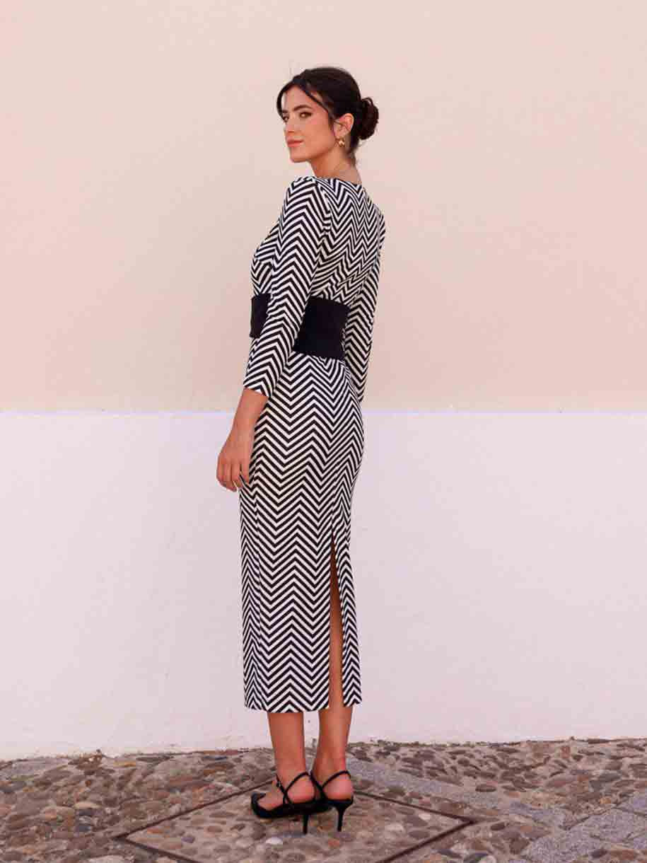 VESTIDO MIDI COMPÁS