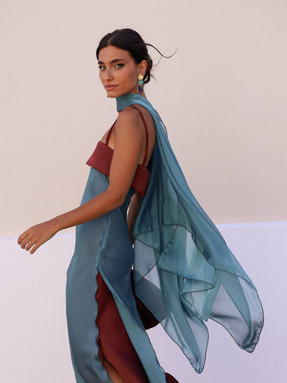 VESTIDO ENTRE MAREAS