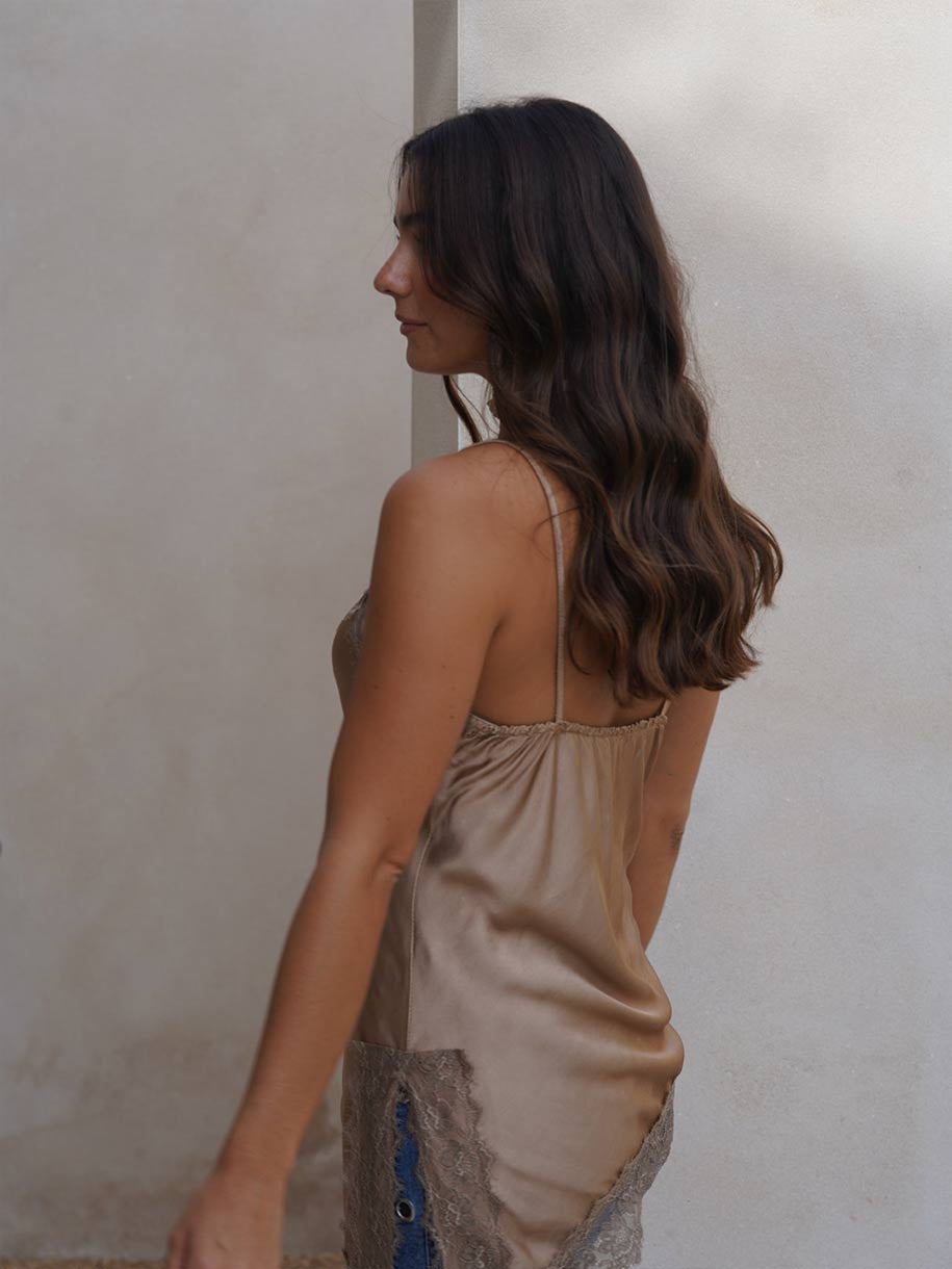 LENCERO ASIMÉTRICO ENCAJE