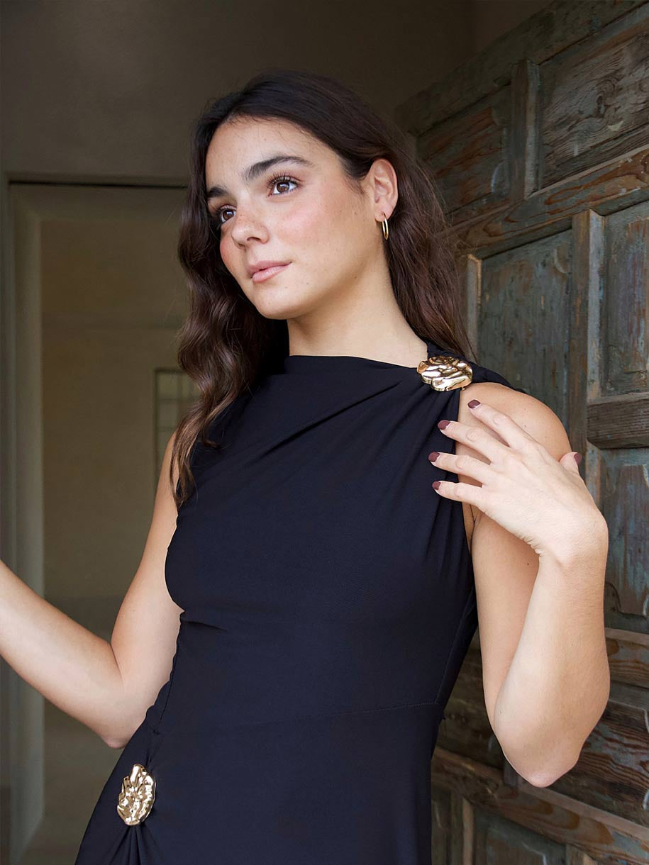 VESTIDO APLIQUE MARTELÉ