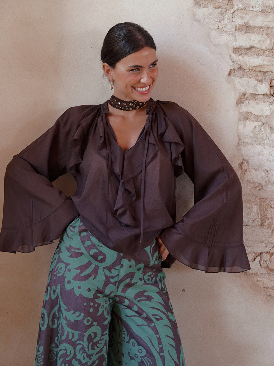 Blusa con volantes