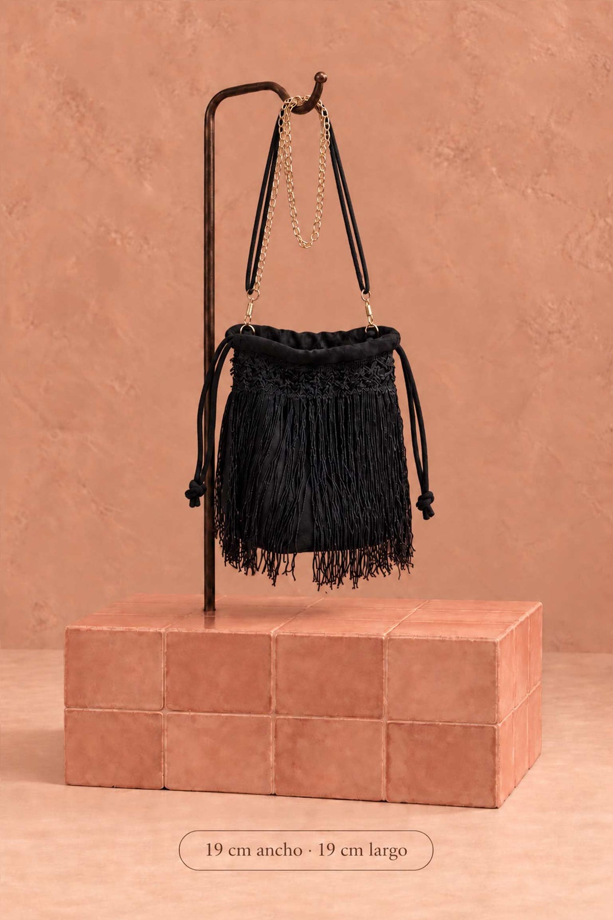BOMBONERA INVITADA MACRAMÉ FLECOS