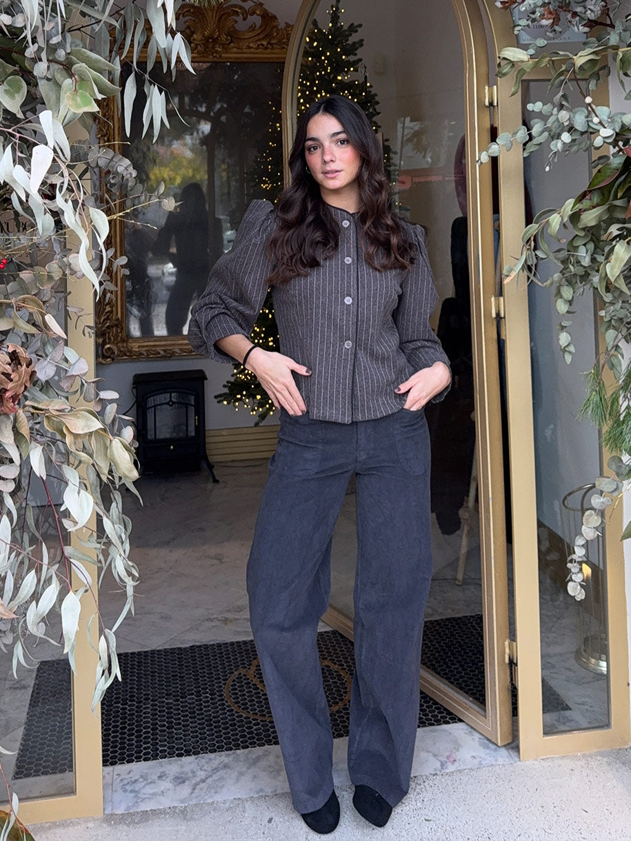 Chaqueta abotonada de rayas gris y blanca