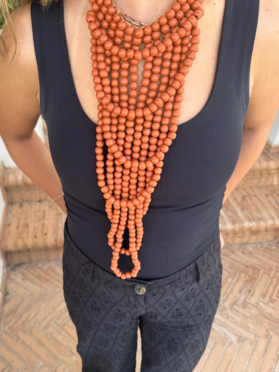 Collar color caldera