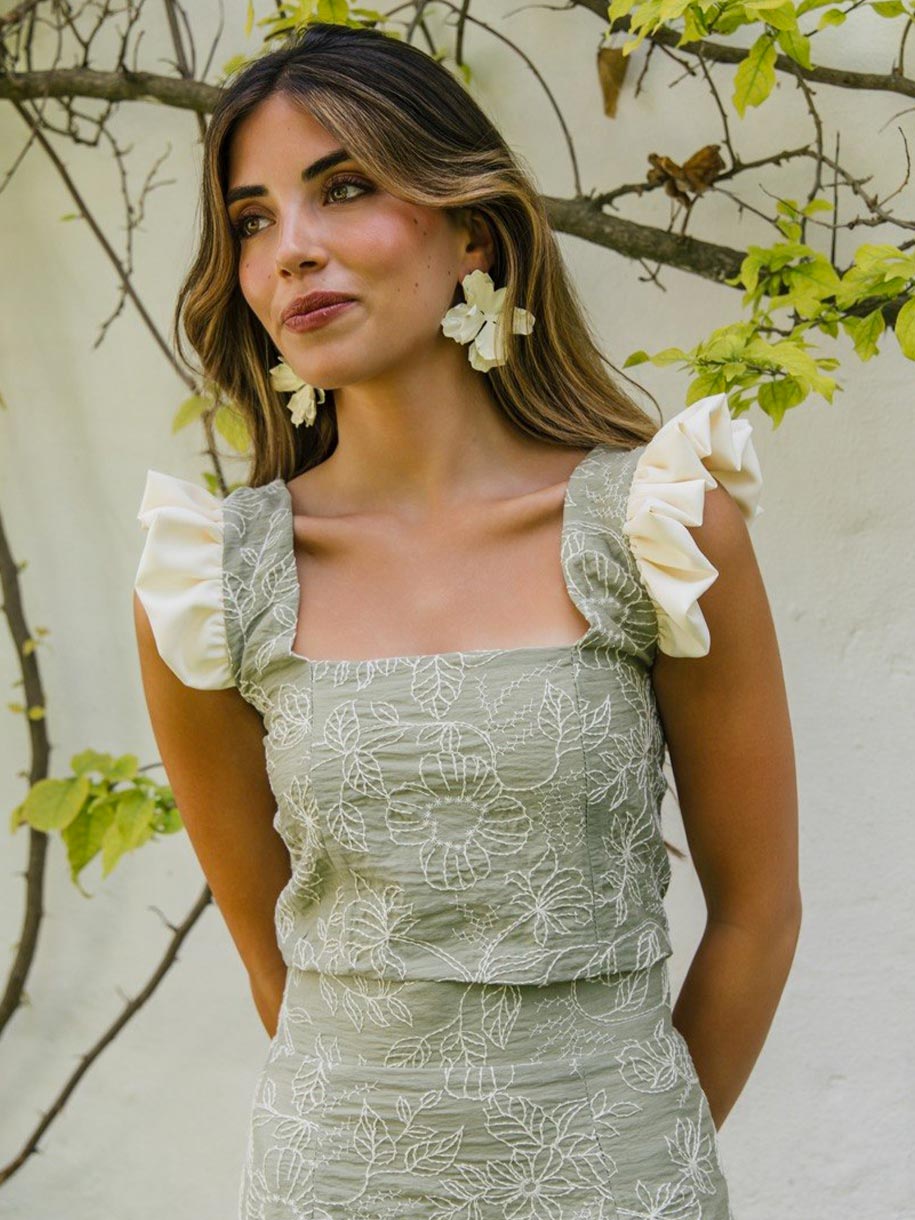 Conjunto de top y falda