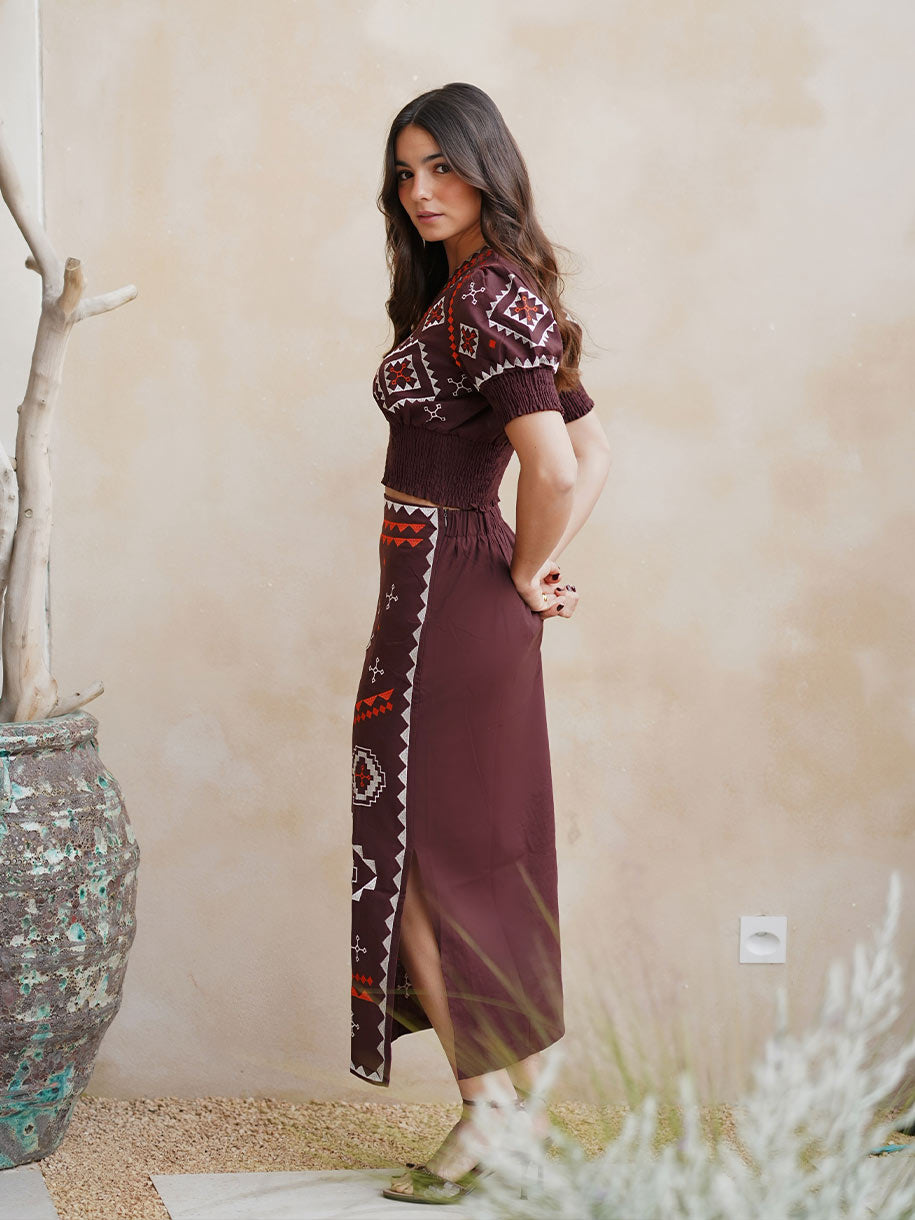 Conjunto de invitada bordado