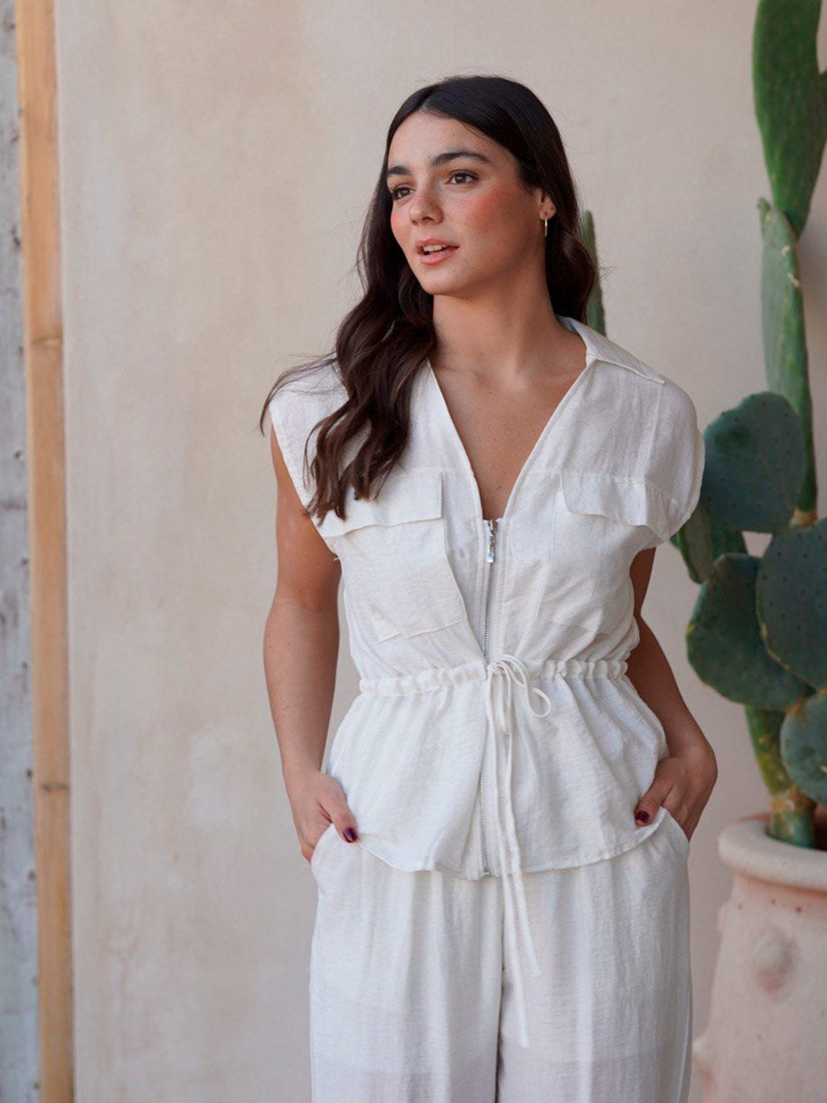 CONJUNTO CHALECO BOLSILLOS