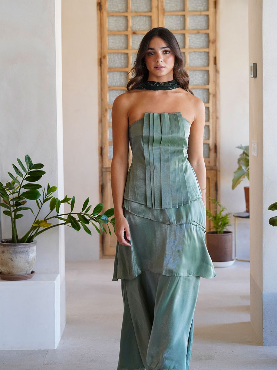 Conjunto de invitada