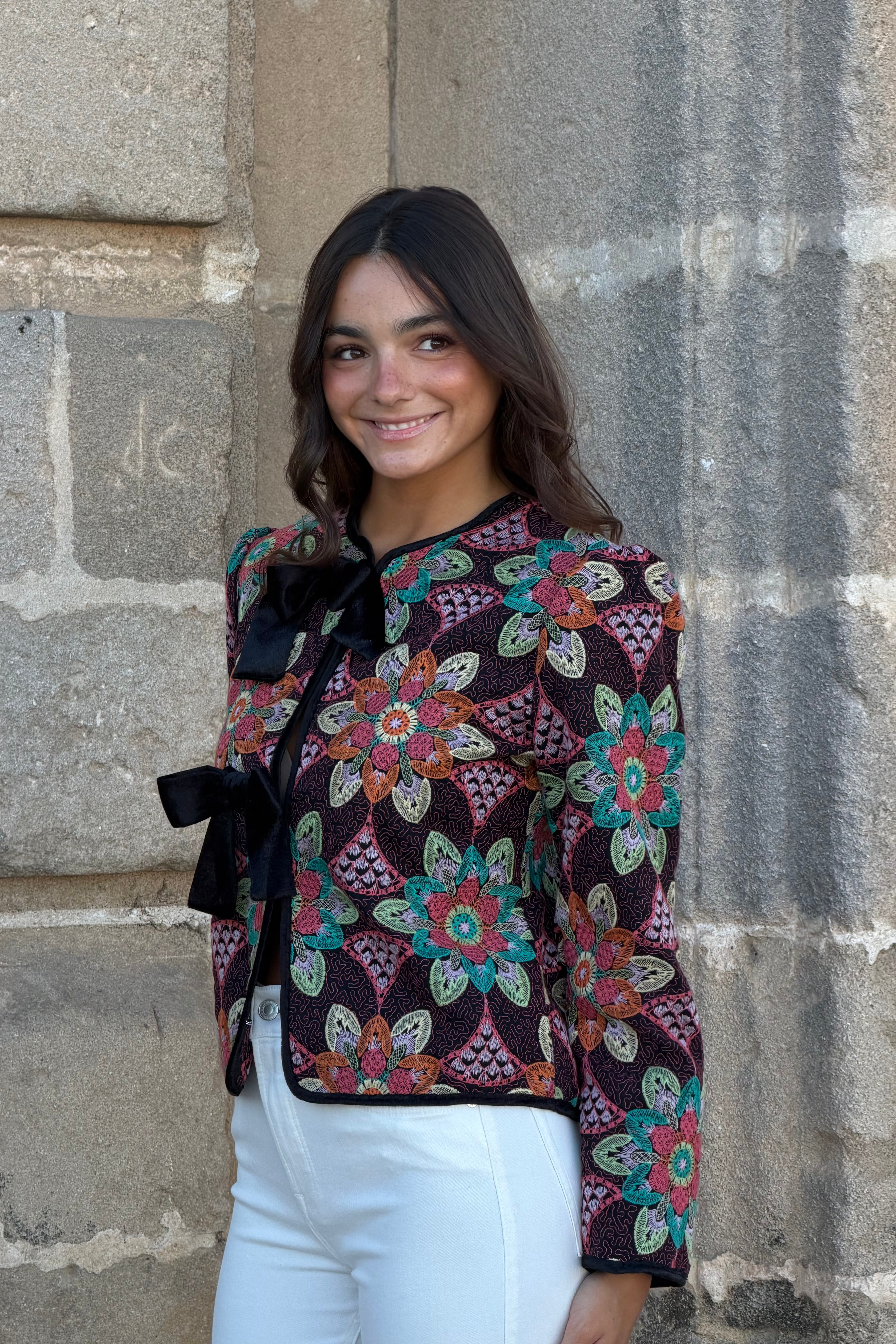 Chaqueta Flores Bordada