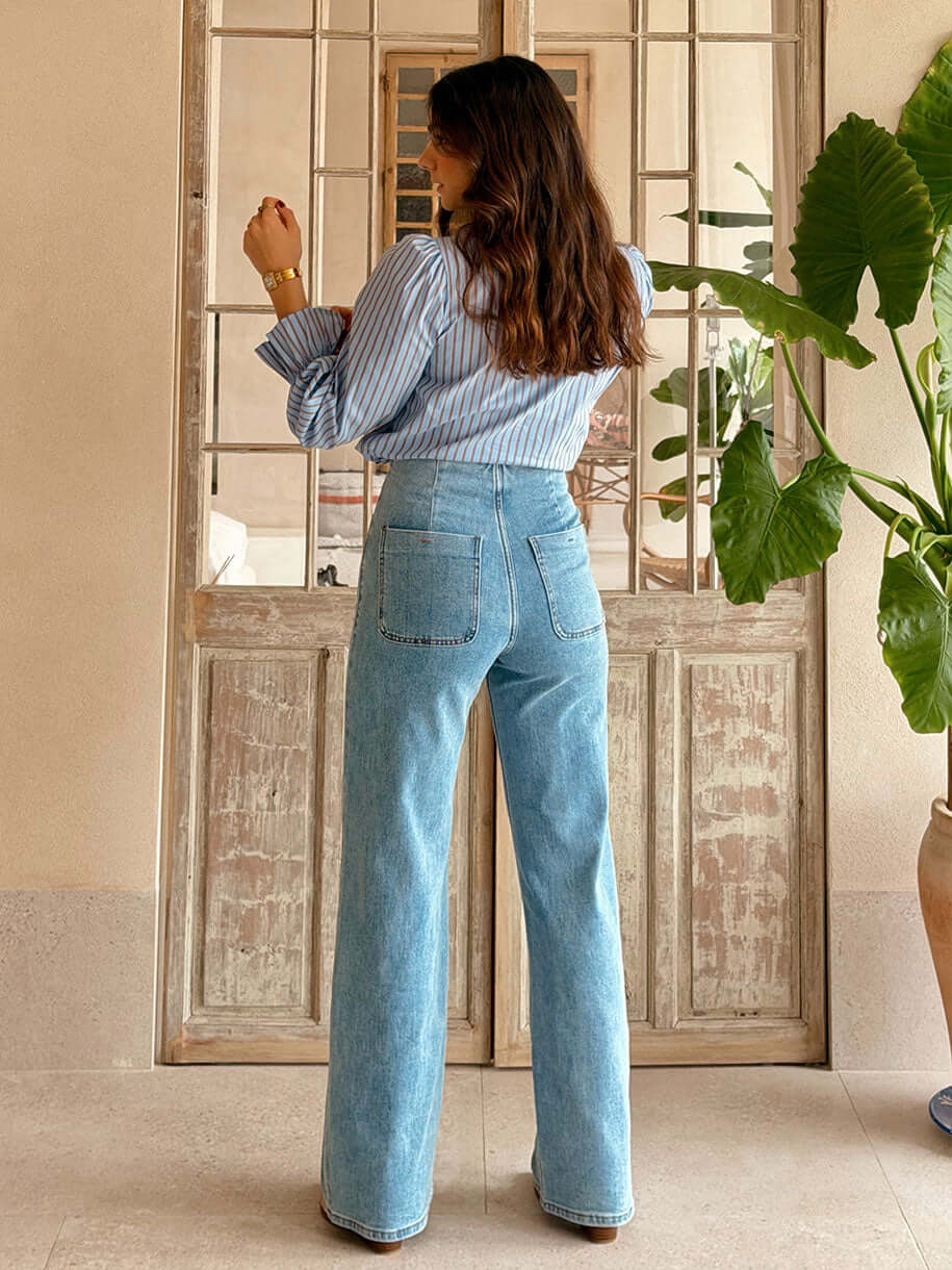 Vaquero de mujer con dos bolsillos