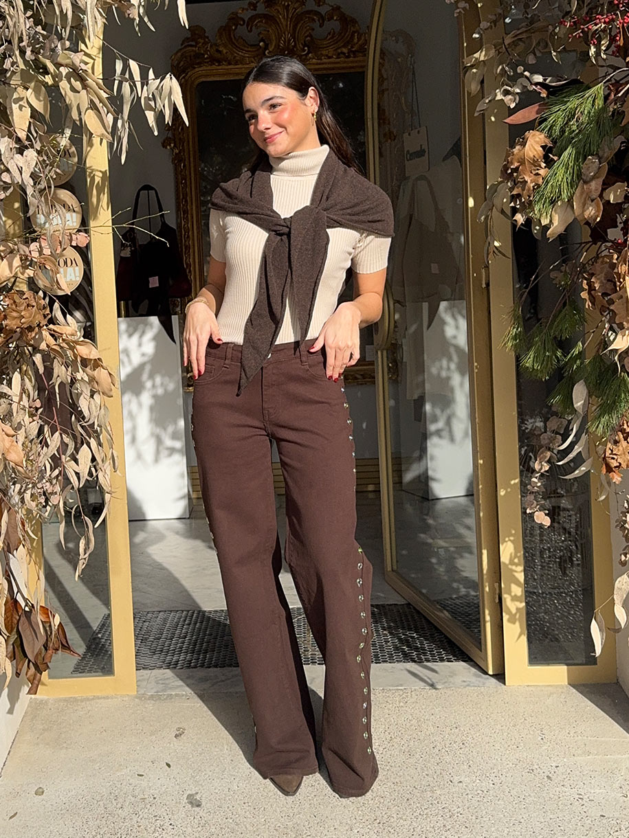 Pantalones de mujer en color chocolate