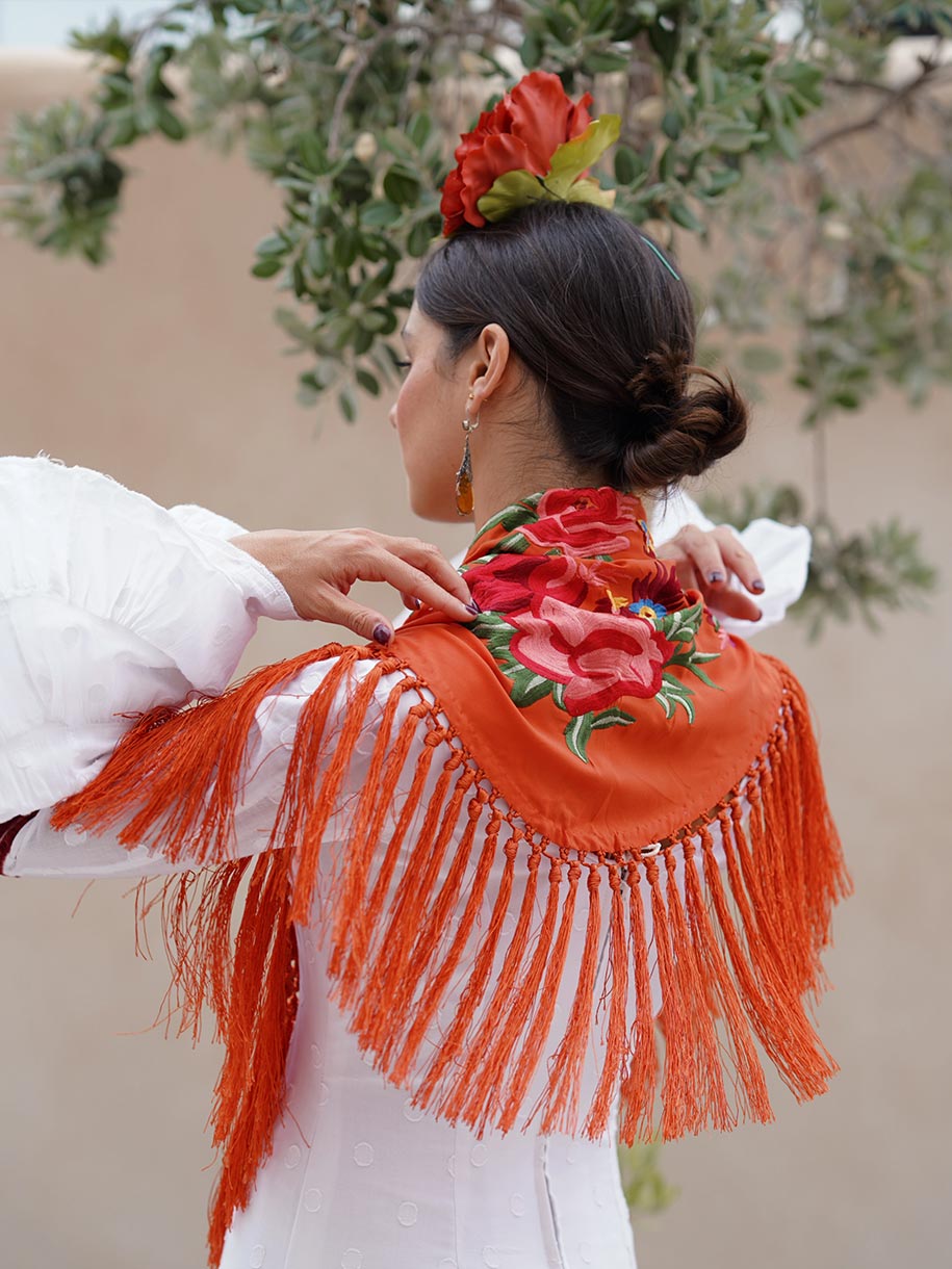 MANTONCILLO BORDADO ORANGE