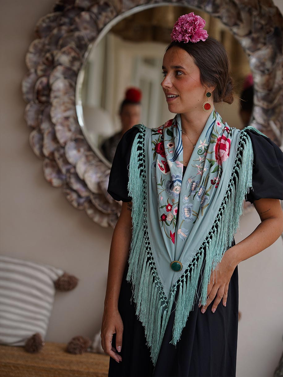 MANTONCILLO BORDADO PRIMAVERA