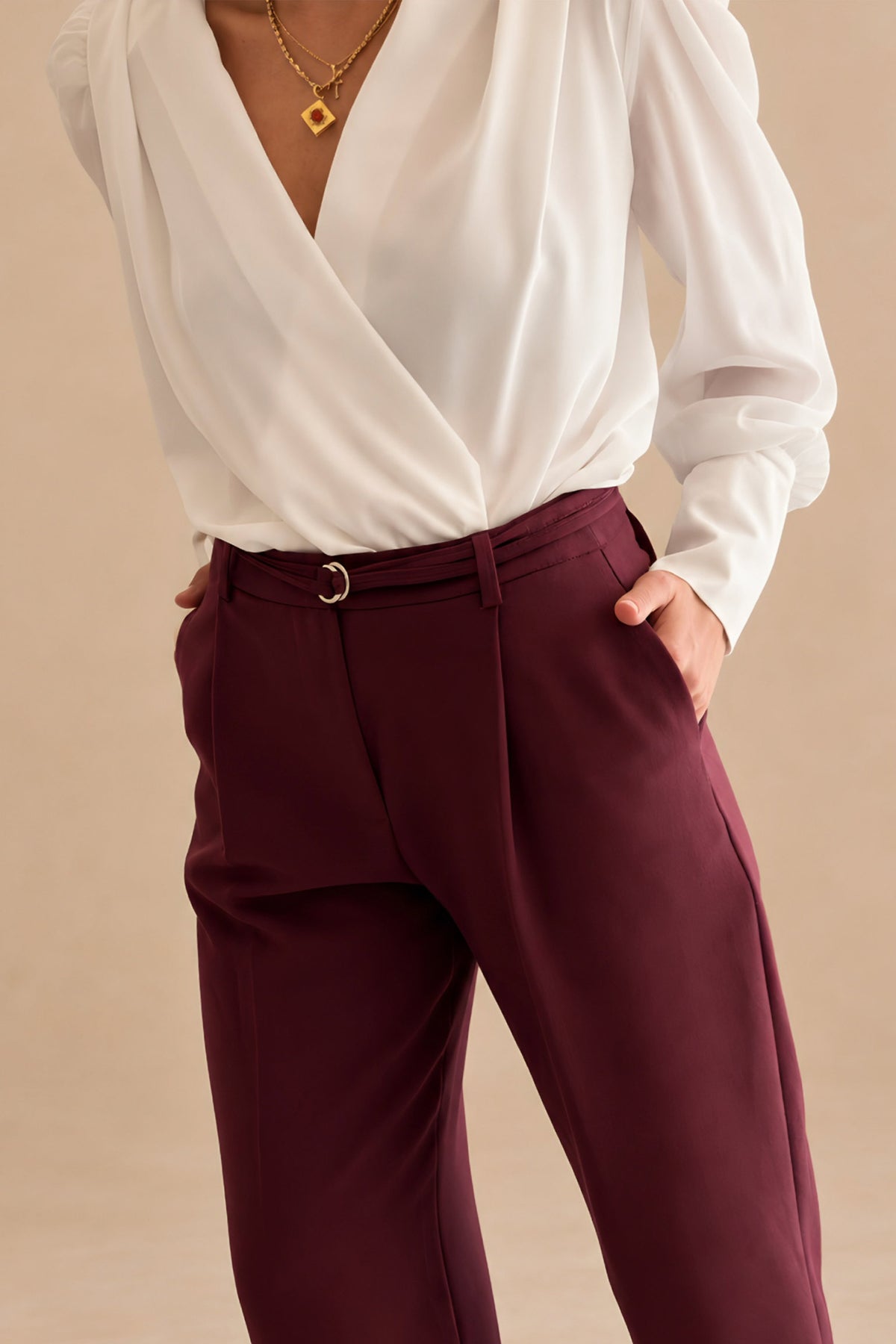 PANTALÓN PINZAS CINTURÓN