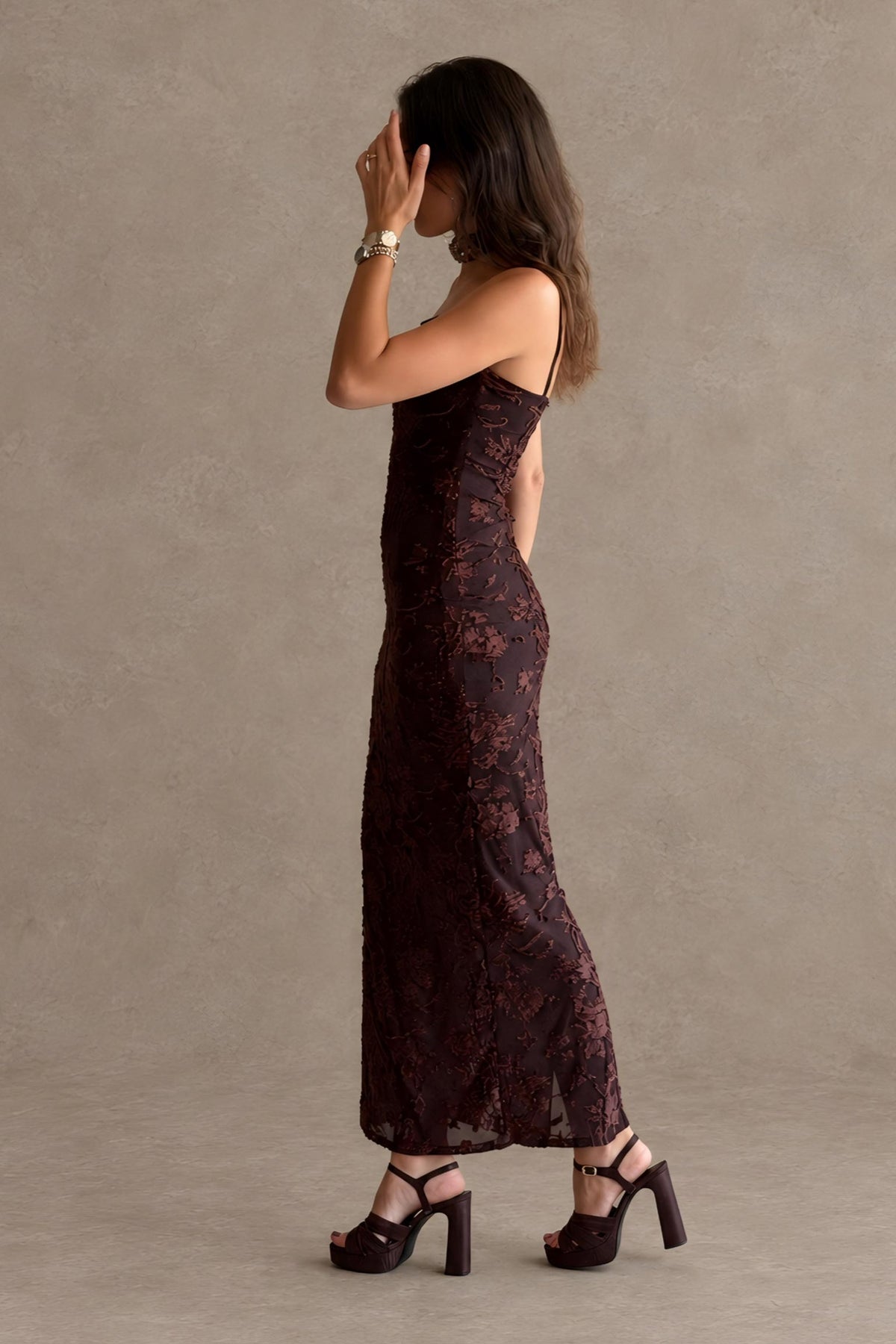 VESTIDO FLOCADO FLORAL LW