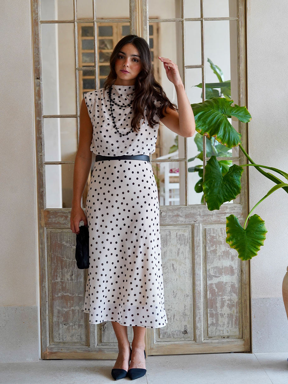 Vestido de lunares con escote cascada