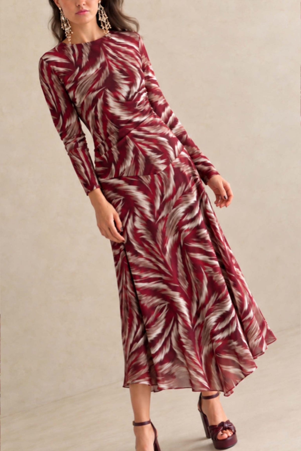 VESTIDO TUL PLUMAS LW