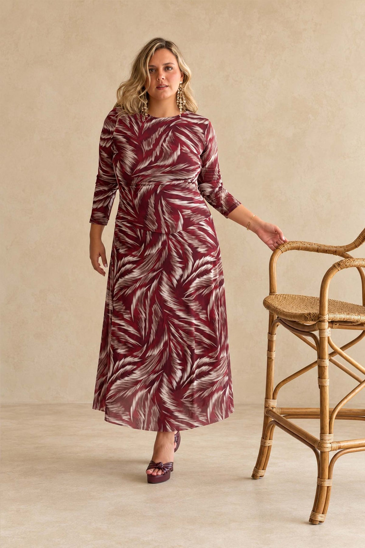 VESTIDO TUL PLUMAS LW